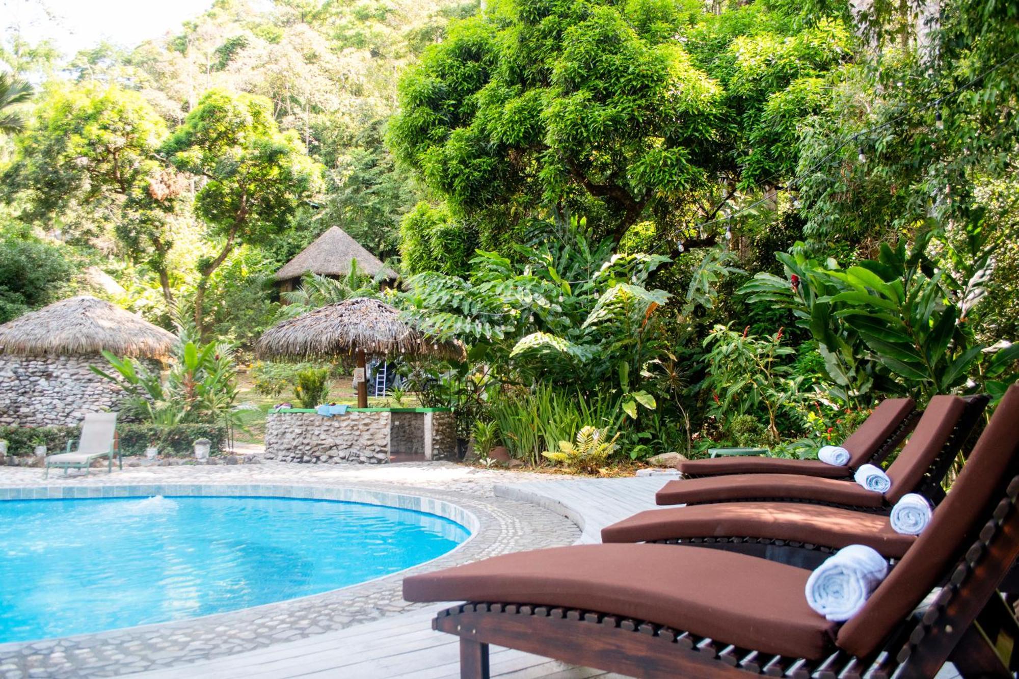 Luna Lodge Carate Exterior foto